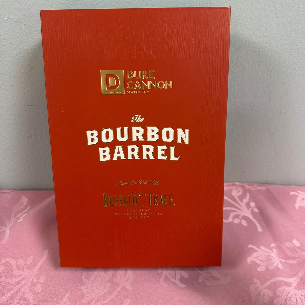 Duke Cannon The Bourbon Barrel Gift Set Buffalo Trace Soap Solid Cologne Jigger